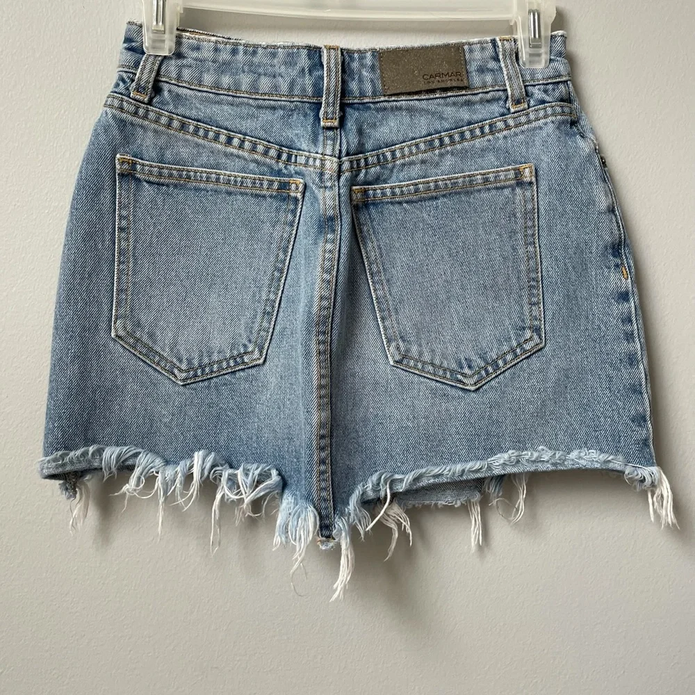Carmar Like New Denim Skirt. Size 26 - Picture 5 of 8